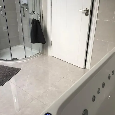 Belmullet 4br Full House Near Town Centre Tallagh